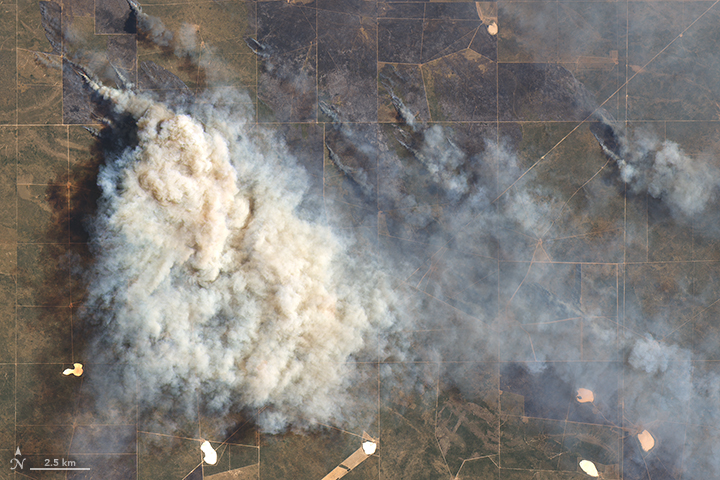 Image of smoke plume south of Río Colorado