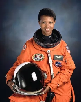 Official photo of astronaut Mae Jemison