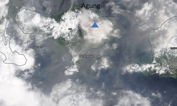 RGB image from MODIS/Terra of the Agung volcano