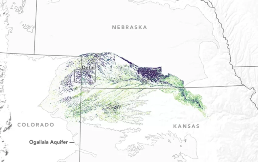 map showing the aquifer across three states