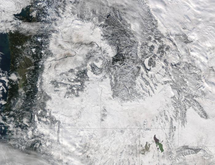 This visible image from NASA's Aqua satellite on Jan. 6, 2017 at 3:35 p.m. EST (20:35 UTC) shows snow cover in the U.S. Pacific Northwest in Washington, Idaho, Oregon, northern California and Nevada