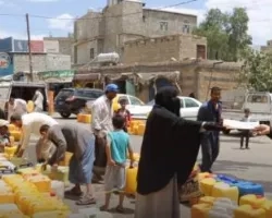 UNICEF with support from U.K. Aid distributes clean water