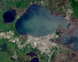 Landsat scene showing New Orleans from April 26, 2000